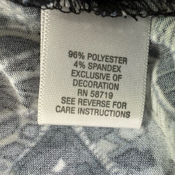 Studio Works Woman Womens Top Plus Size 1X‎ Blue Crochet Geometric Pullover Boho - Picture 10 of 10